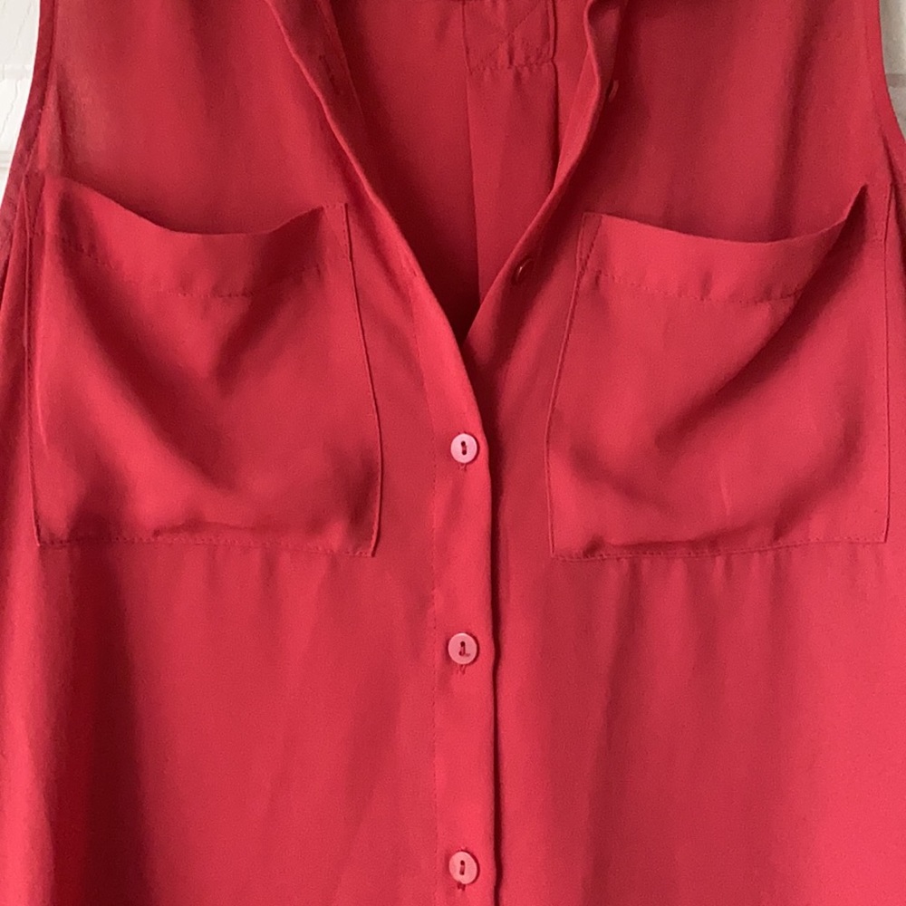 Divided H&M Work Tank - Picture 3 of 4